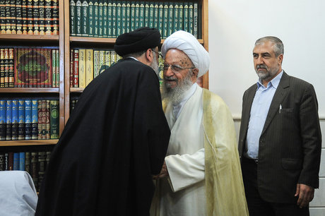 دیدار تولیت آستان قدس با آیت‌الله مکارم شیرازی و نوری همدانی 